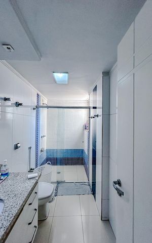 Apartamento à venda com 186m², 3 quartos e 2 vagasBanheiro da Suíte 2