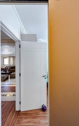 Apartamento à venda com 186m², 3 quartos e 2 vagasCloset da suíte 1