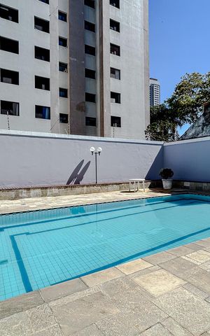 Apartamento à venda com 186m², 3 quartos e 2 vagasÁrea comum - Piscina