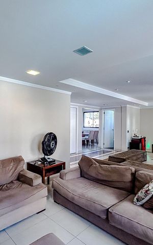 Apartamento à venda com 186m², 3 quartos e 2 vagasSala