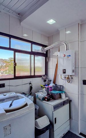 Apartamento à venda com 186m², 3 quartos e 2 vagasÁrea de Serviço