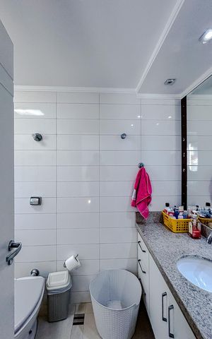 Apartamento à venda com 186m², 3 quartos e 2 vagasBanheiro da Suíte 1