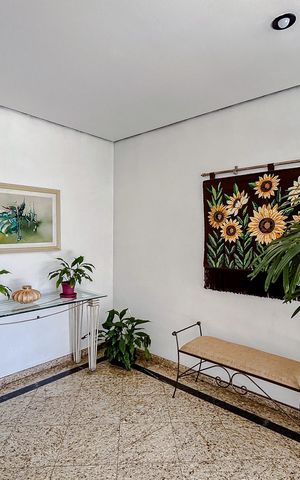 Apartamento à venda com 186m², 3 quartos e 2 vagasHall social
