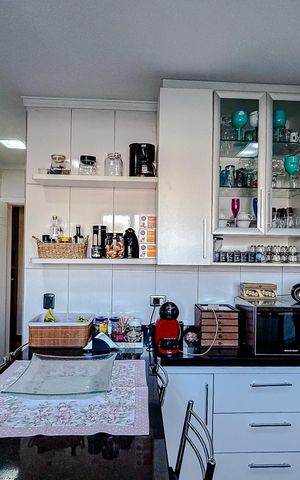 Apartamento à venda com 186m², 3 quartos e 2 vagasCozinha