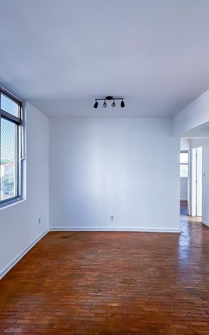 Apartamento para alugar com 68m², 3 quartos e sem vaga