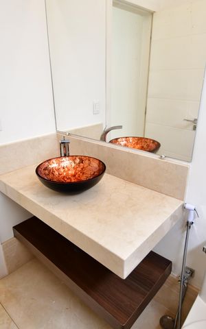 Casa de condomínio à venda com 900m², 5 quartos e 6 vagasLavabo