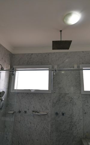 Casa de condomínio à venda com 900m², 5 quartos e 6 vagasBanheiro Suíte 3