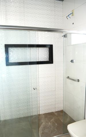 Casa para alugar com 82m², 2 quartos e 2 vagasBanheiro social