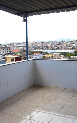 Casa para alugar com 82m², 2 quartos e 2 vagasVaranda