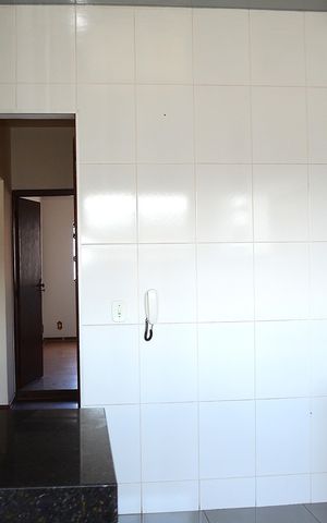 Casa para alugar com 82m², 2 quartos e 2 vagasCozinha