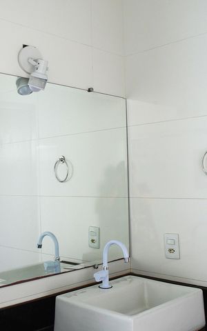 Casa para alugar com 82m², 2 quartos e 2 vagasBanheiro social
