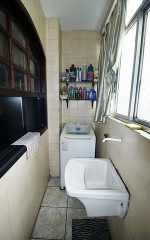 Apartamento à venda com 76m², 2 quartos e 1 vagaÁrea de Serviço