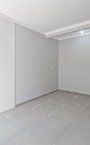 Casa para alugar com 42m², 1 quarto e sem vaga