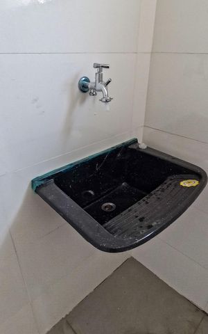 Casa para alugar com 42m², 1 quarto e sem vaga