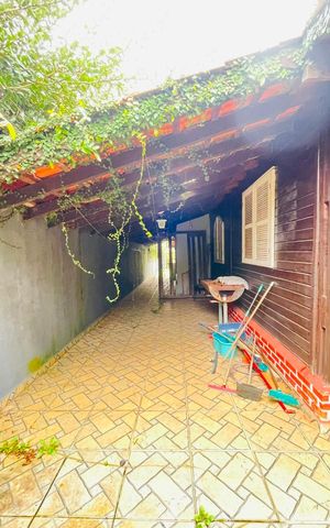 Casa de condomínio para alugar com 999m², 4 quartos e 4 vagas Casa de condomínio para alugar com 999m², 4 quartos e 4 vagasÁrea comum- corredor lateral