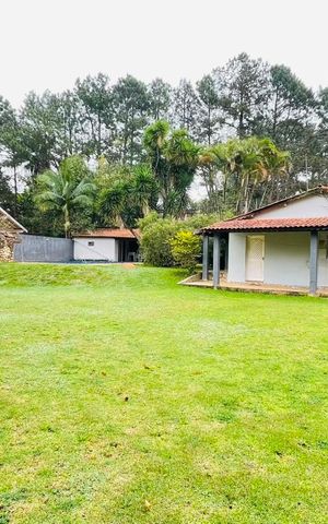 Casa de condomínio para alugar com 999m², 4 quartos e 4 vagas Casa de condomínio para alugar com 999m², 4 quartos e 4 vagasÁrea comum- Campo de futebol