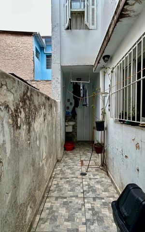 Casa à venda com 160m², 3 quartos e 1 vaga Casa à venda com 160m², 3 quartos e 1 vagaQuintal