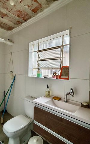 Casa à venda com 160m², 3 quartos e 1 vaga Casa à venda com 160m², 3 quartos e 1 vagaBanheiro