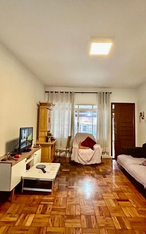Casa à venda com 160m², 3 quartos e 1 vaga Casa à venda com 160m², 3 quartos e 1 vagaSala