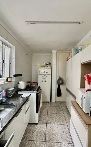Casa à venda com 160m², 3 quartos e 1 vaga Casa à venda com 160m², 3 quartos e 1 vagaCozinha