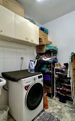 Casa à venda com 160m², 3 quartos e 1 vaga Casa à venda com 160m², 3 quartos e 1 vagaLavanderia