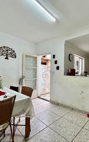 Casa à venda com 160m², 3 quartos e 1 vaga Casa à venda com 160m², 3 quartos e 1 vagaCopa