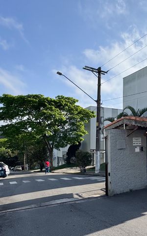 Apartamento para alugar com 63m², 2 quartos e 1 vaga Apartamento para alugar com 63m², 2 quartos e 1 vagaFachada