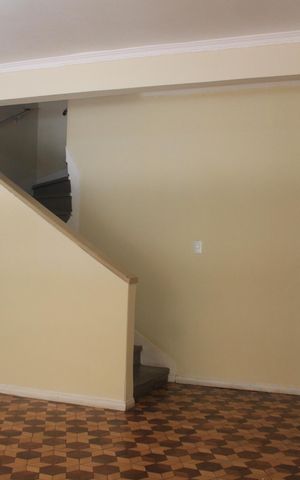 Casa à venda com 120m², 2 quartos e 2 vagasSala