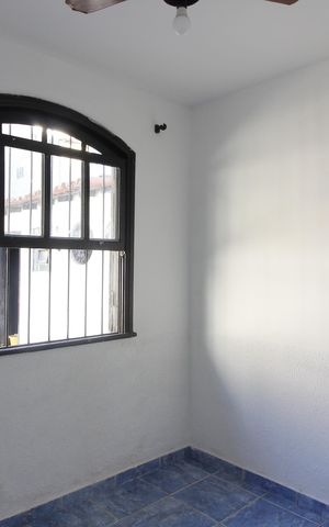 Casa para alugar com 40m², 1 quarto e 4 vagasQuarto