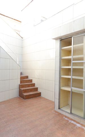 Casa para alugar com 180m², 4 quartos e 3 vagasQuintal - Fundos
