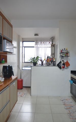Apartamento à venda com 112m², 2 quartos e 2 vagasCozinha e Área de Serviço