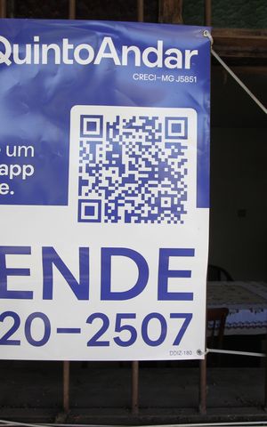 Casa à venda com 250m², 4 quartos e 2 vagasPlaca