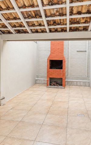 Casa de condomínio para alugar com 83m², 2 quartos e 1 vaga Casa de condomínio para alugar com 83m², 2 quartos e 1 vagaÁrea de serviço
