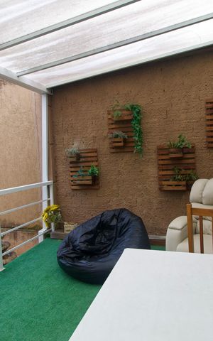 Casa à venda com 362m², 6 quartos e 3 vagas Casa à venda com 362m², 6 quartos e 3 vagasQuintal