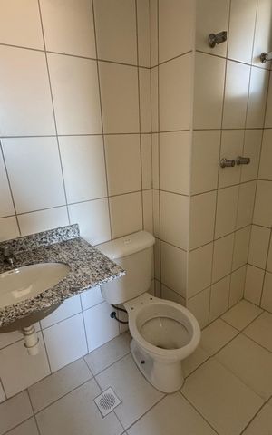 Apartamento à venda com 60m², 3 quartos e 2 vagas Apartamento à venda com 60m², 3 quartos e 2 vagasBanheiro