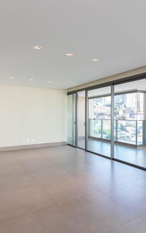 Apartamento à venda com 255m², 4 quartos e 4 vagas Apartamento à venda com 255m², 4 quartos e 4 vagasSala de Estar
