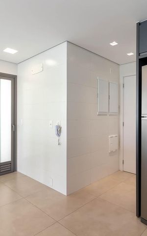 Apartamento à venda com 255m², 4 quartos e 4 vagas Apartamento à venda com 255m², 4 quartos e 4 vagasCozinha