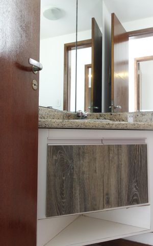 Apartamento para alugar com 165m², 4 quartos e 2 vagasLavabo