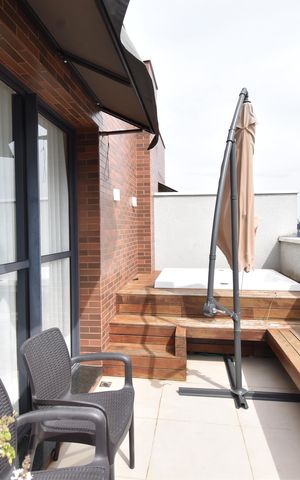 Apartamento para alugar com 136m², 3 quartos e 2 vagasVaranda com Jacuzzy