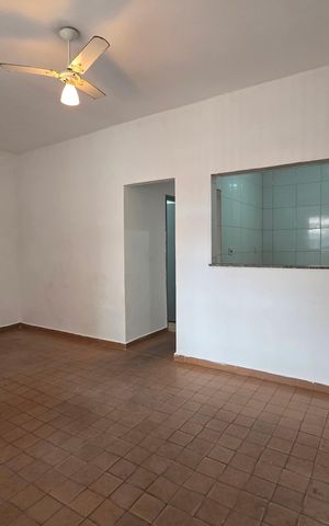Casa para alugar com 100m², 2 quartos e 1 vaga Casa para alugar com 100m², 2 quartos e 1 vagaSala