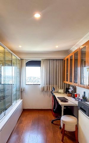 Apartamento à venda com 300m², 4 quartos e 4 vagas
