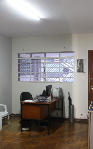 Casa para alugar com 140m², 4 quartos e 2 vagasSala