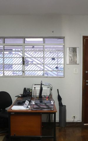 Casa para alugar com 140m², 4 quartos e 2 vagasSala