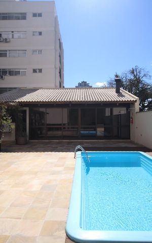 Apartamento à venda com 176m², 4 quartos e 3 vagasÁrea comum - Piscina