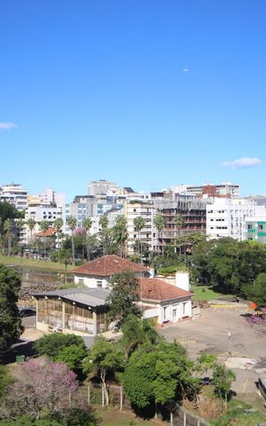 Apartamento à venda com 176m², 4 quartos e 3 vagasVista
