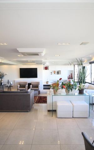 Apartamento à venda com 176m², 4 quartos e 3 vagasSala