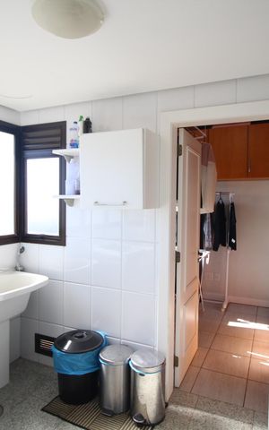 Apartamento à venda com 176m², 4 quartos e 3 vagasÁrea de Serviço