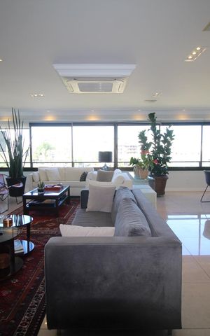 Apartamento à venda com 176m², 4 quartos e 3 vagasSala