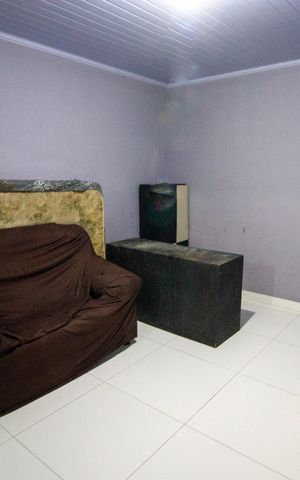 Casa à venda com 82m², 2 quartos e 3 vagasSala