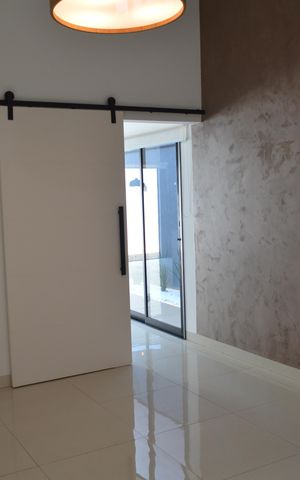 Casa de condomínio para alugar com 146m², 3 quartos e 4 vagasSala